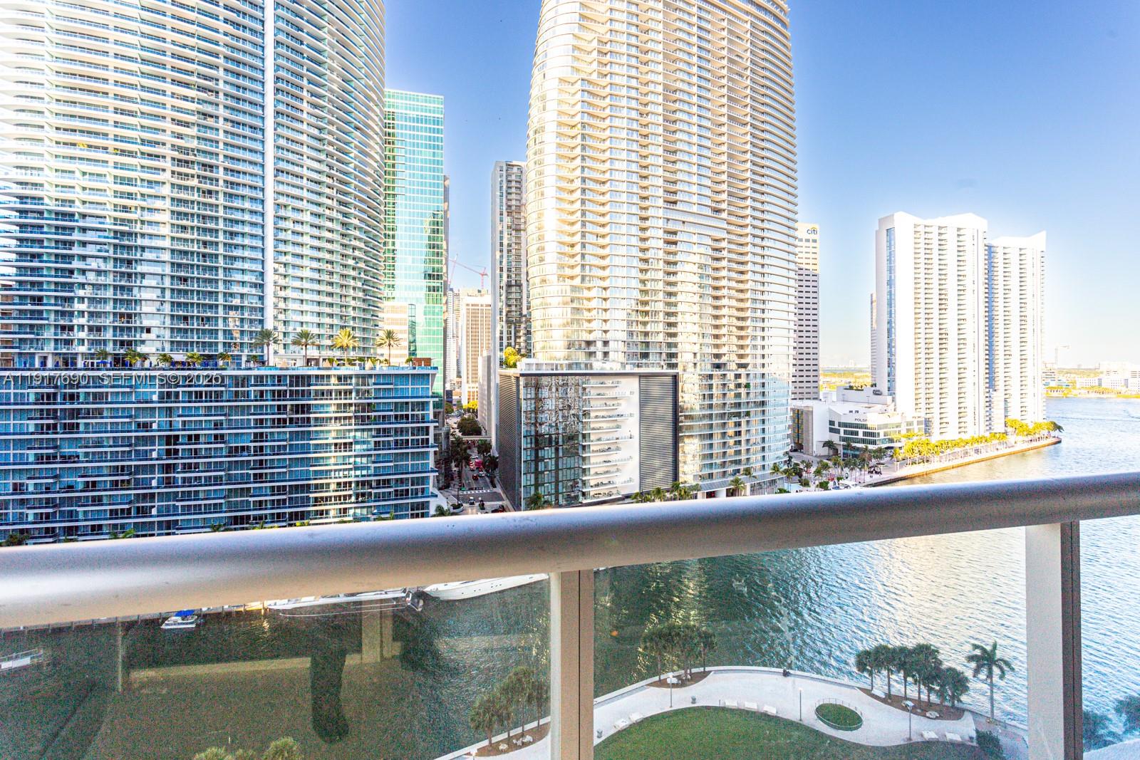 475 Brickell Ave #1615, Miami FL 33131
