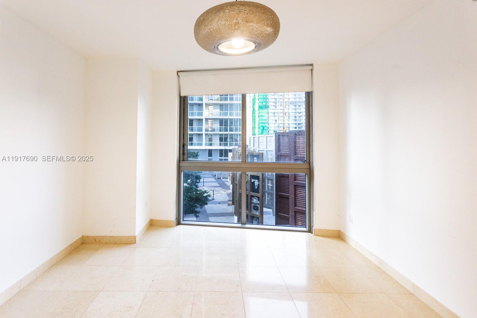 475 Brickell Ave #1615, Miami FL 33131