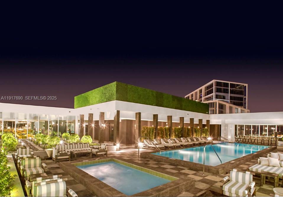 475 Brickell Ave #1615, Miami FL 33131