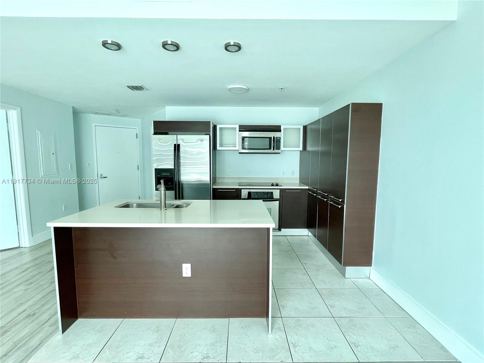 1900 N Bayshore Dr #3907, Miami FL 33132