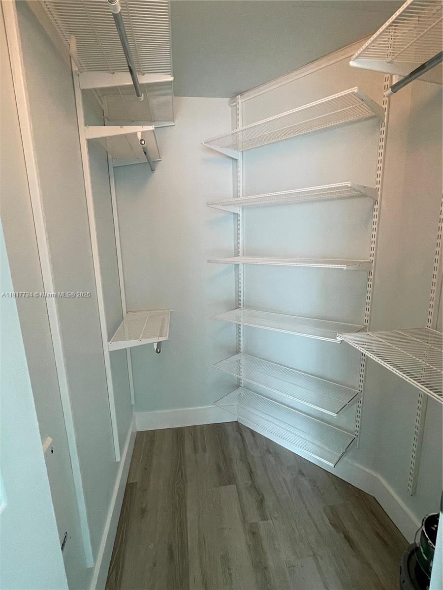 1900 N Bayshore Dr #3907, Miami FL 33132