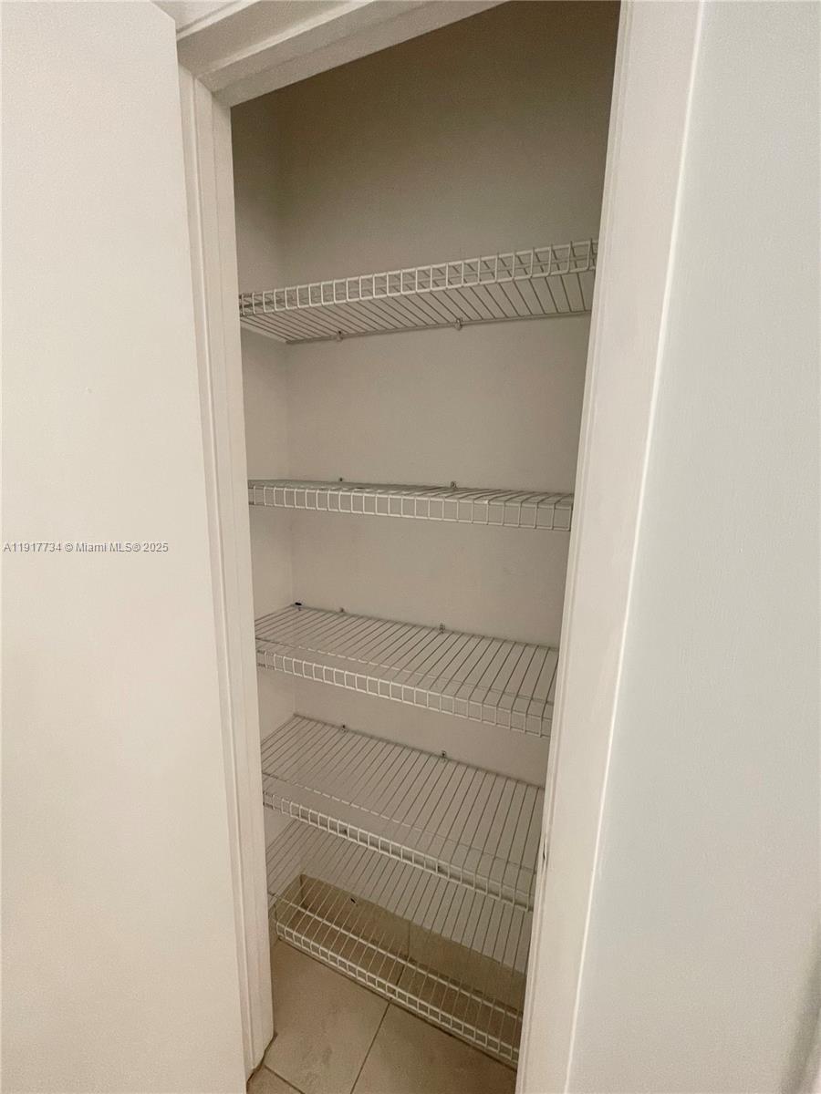 1900 N Bayshore Dr #3907, Miami FL 33132