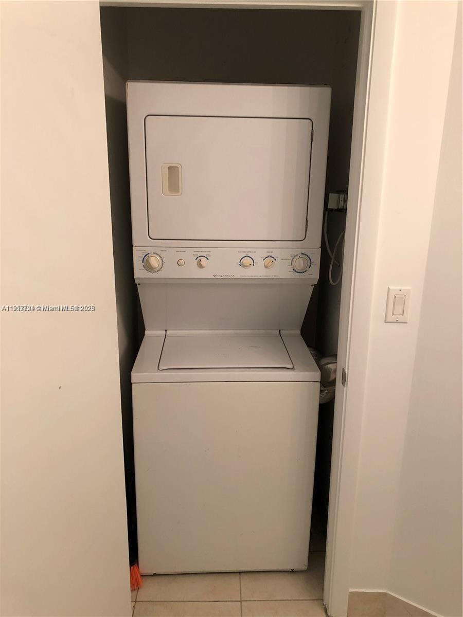 1900 N Bayshore Dr #3907, Miami FL 33132