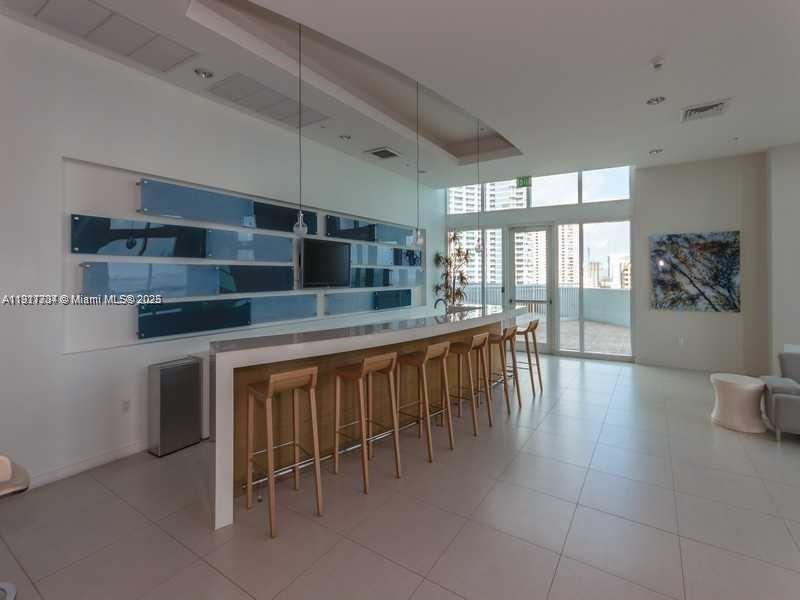 1900 N Bayshore Dr #3907, Miami FL 33132
