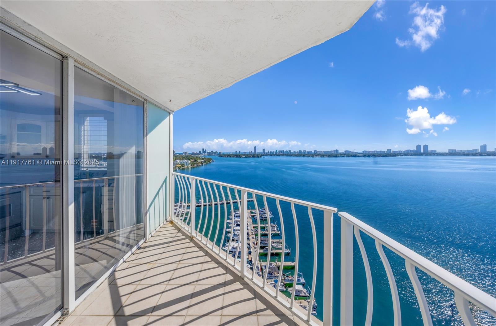 7601 E Treasure Dr #1920, North Bay Village FL 33141
