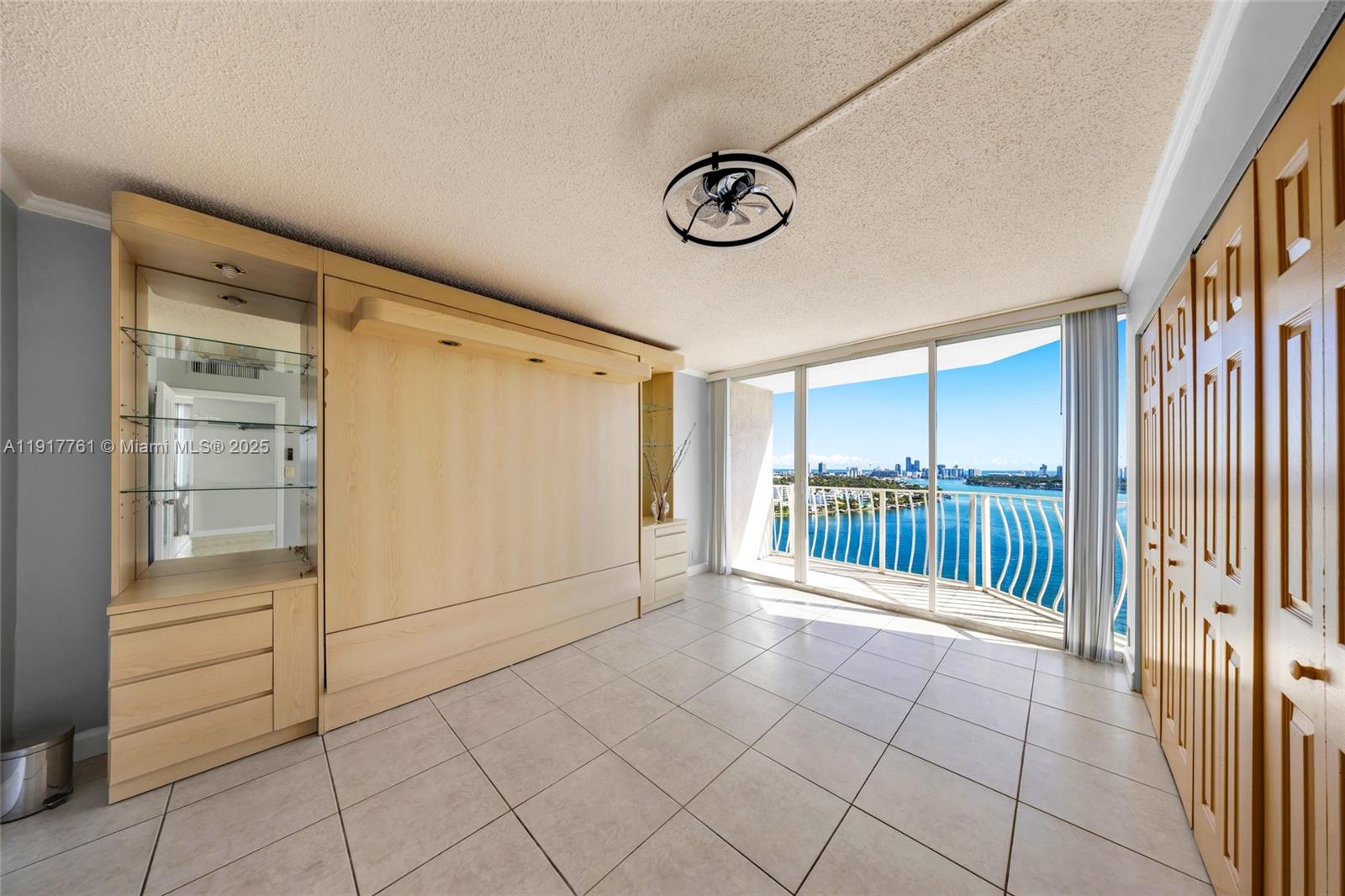 7601 E Treasure Dr #1920, North Bay Village FL 33141