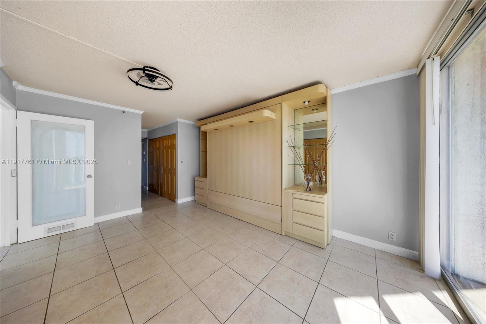 7601 E Treasure Dr #1920, North Bay Village FL 33141