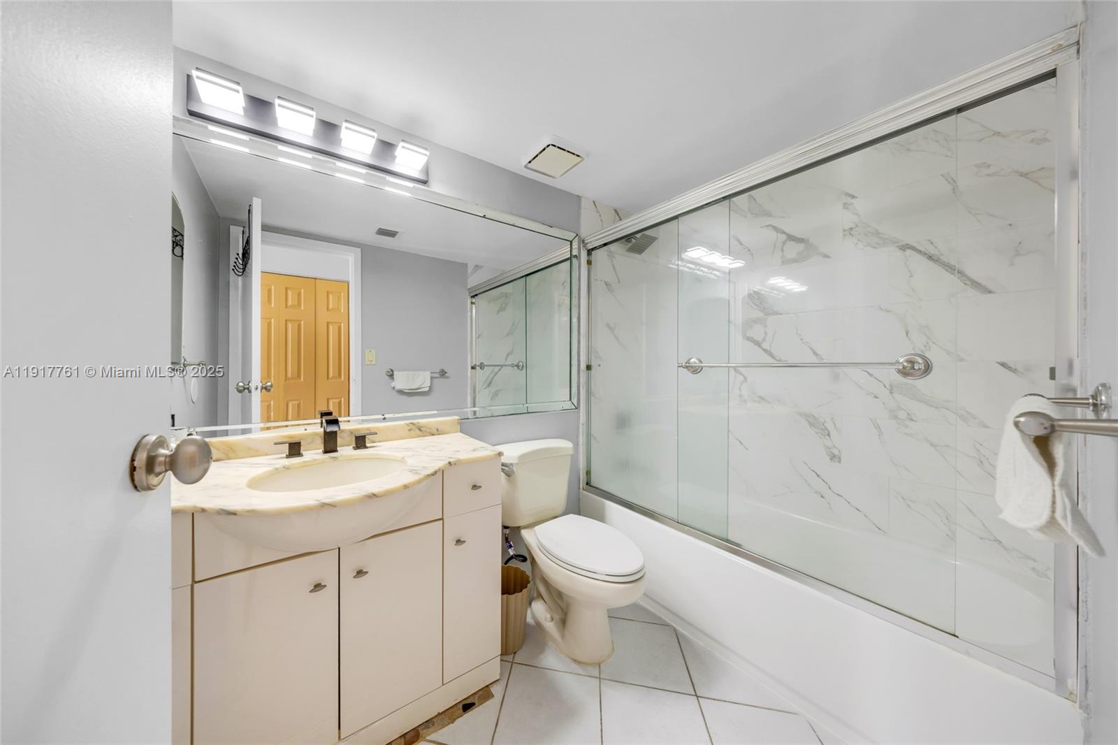 7601 E Treasure Dr #1920, North Bay Village FL 33141