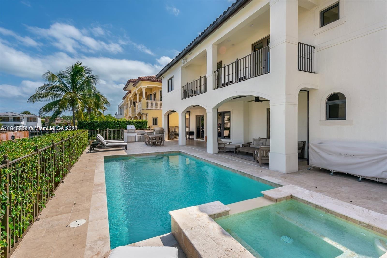 16433 NE 31st Ave, North Miami Beach FL 33160