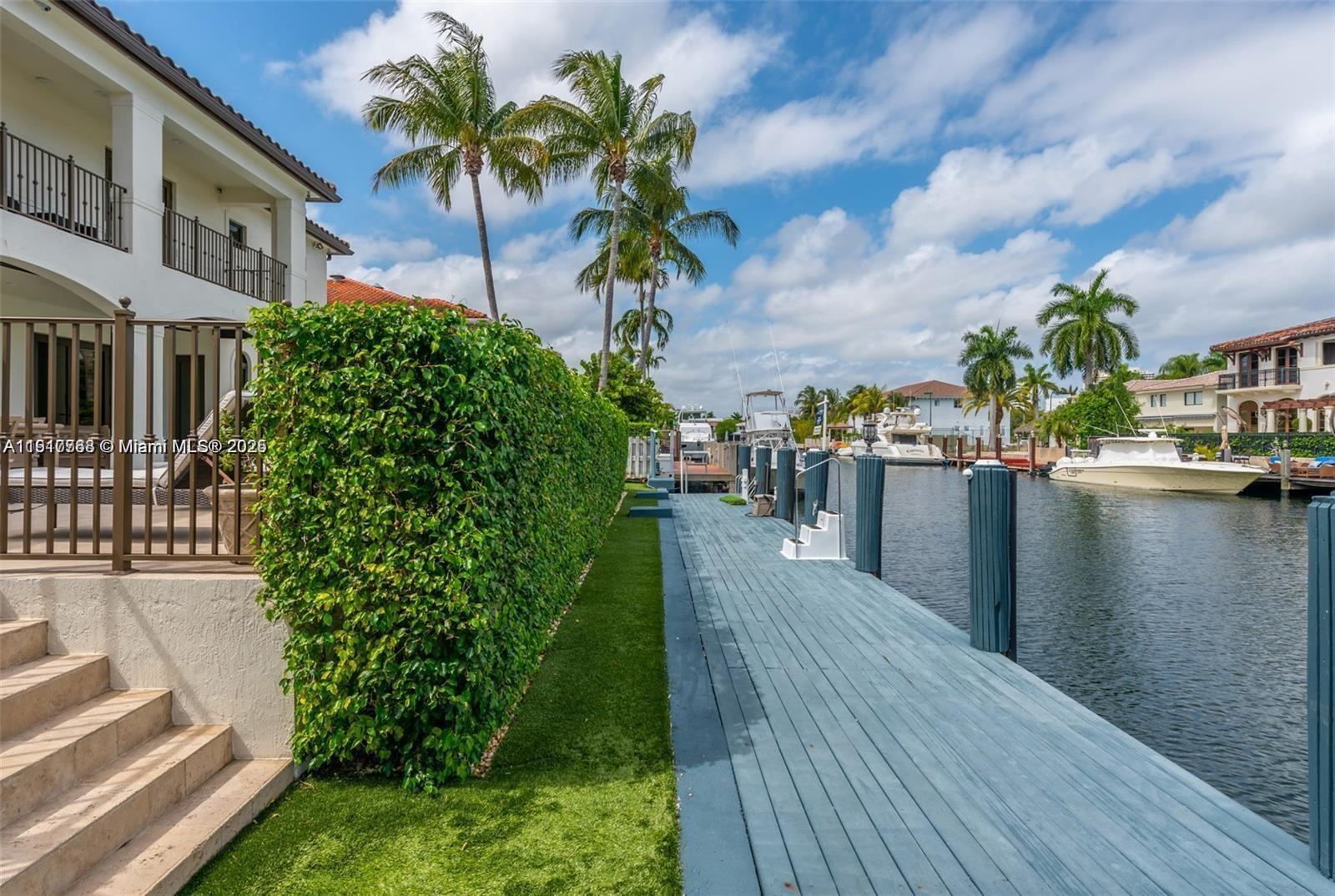 16433 NE 31st Ave, North Miami Beach FL 33160