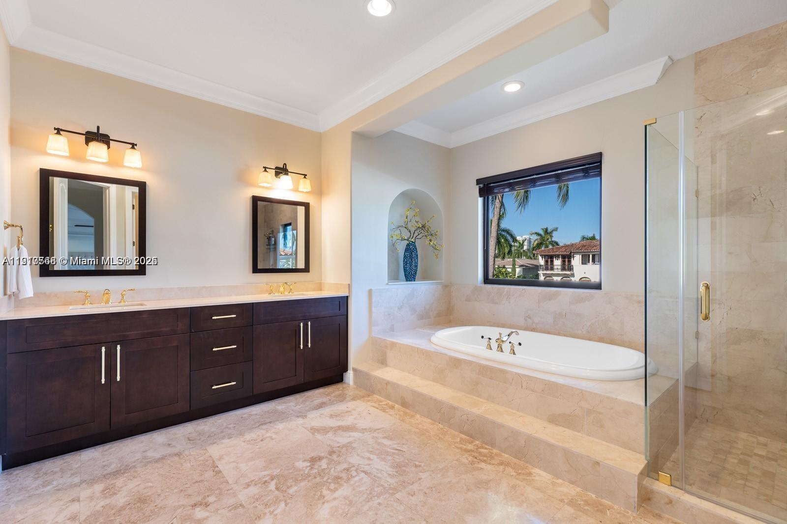 16433 NE 31st Ave, North Miami Beach FL 33160