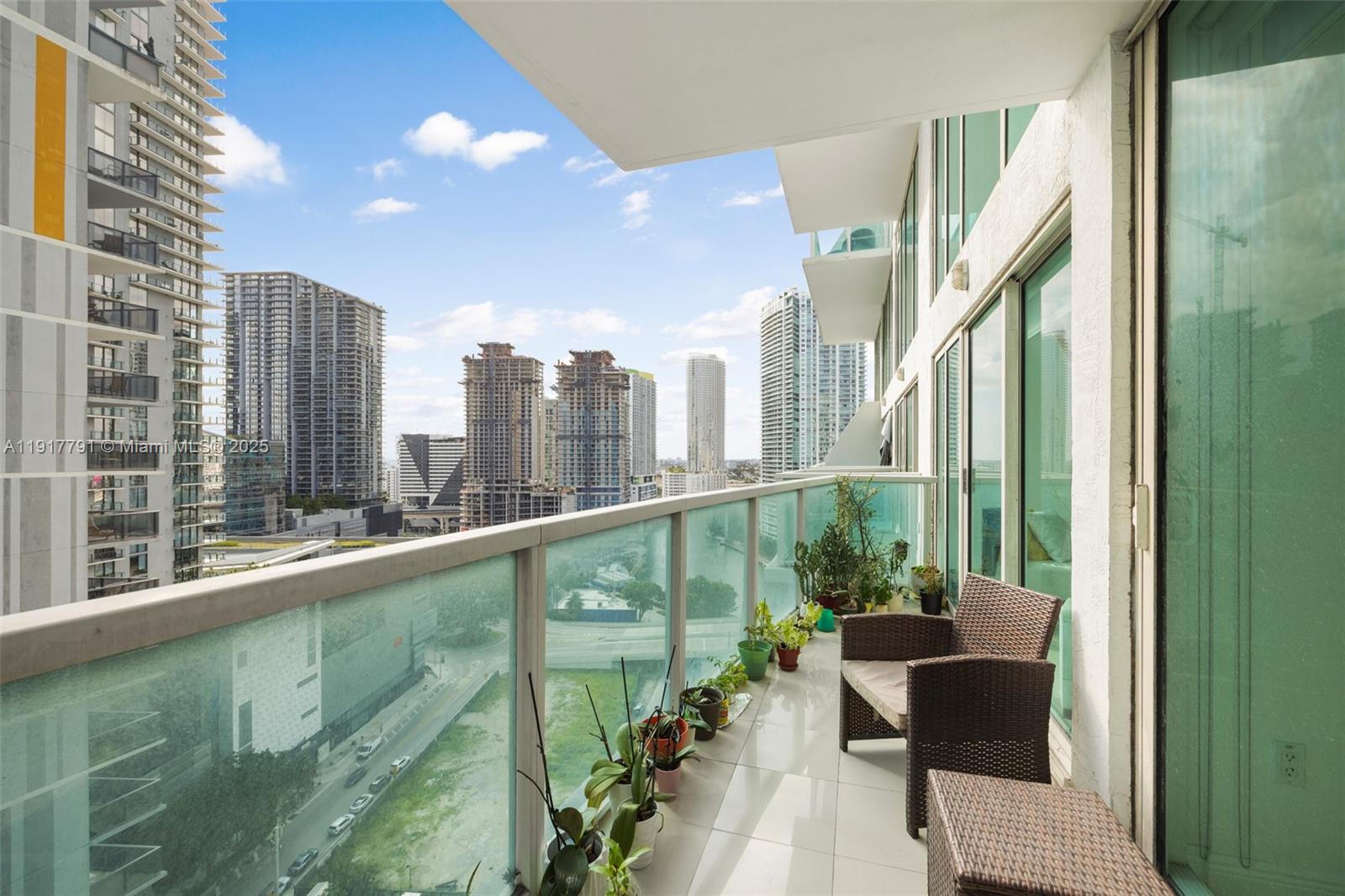 41 SE 5th St #1210, Miami FL 33131
