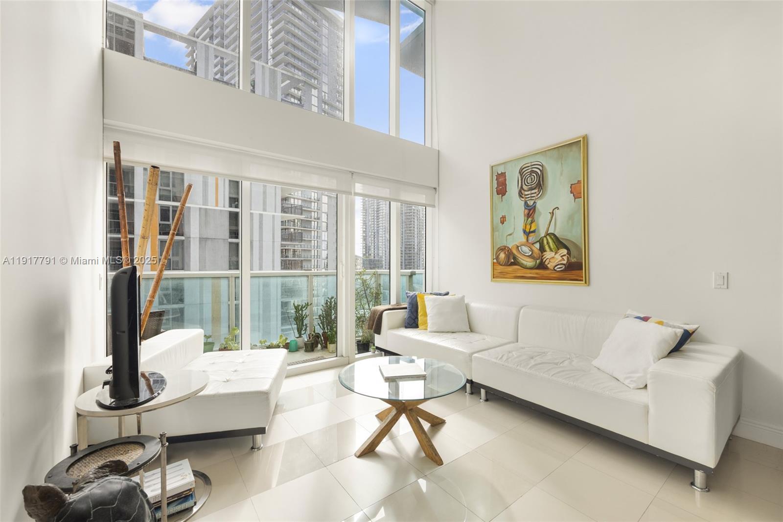 41 SE 5th St #1210, Miami FL 33131
