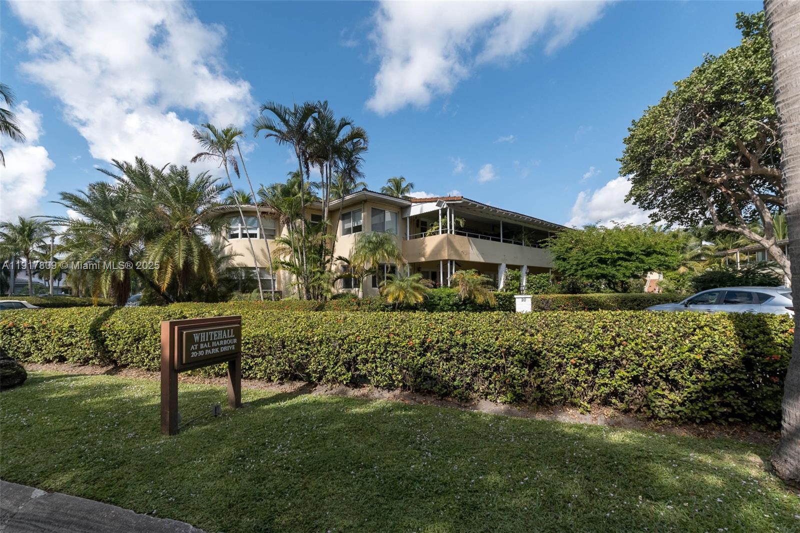 20 Park Dr #2, Bal Harbour FL 33154