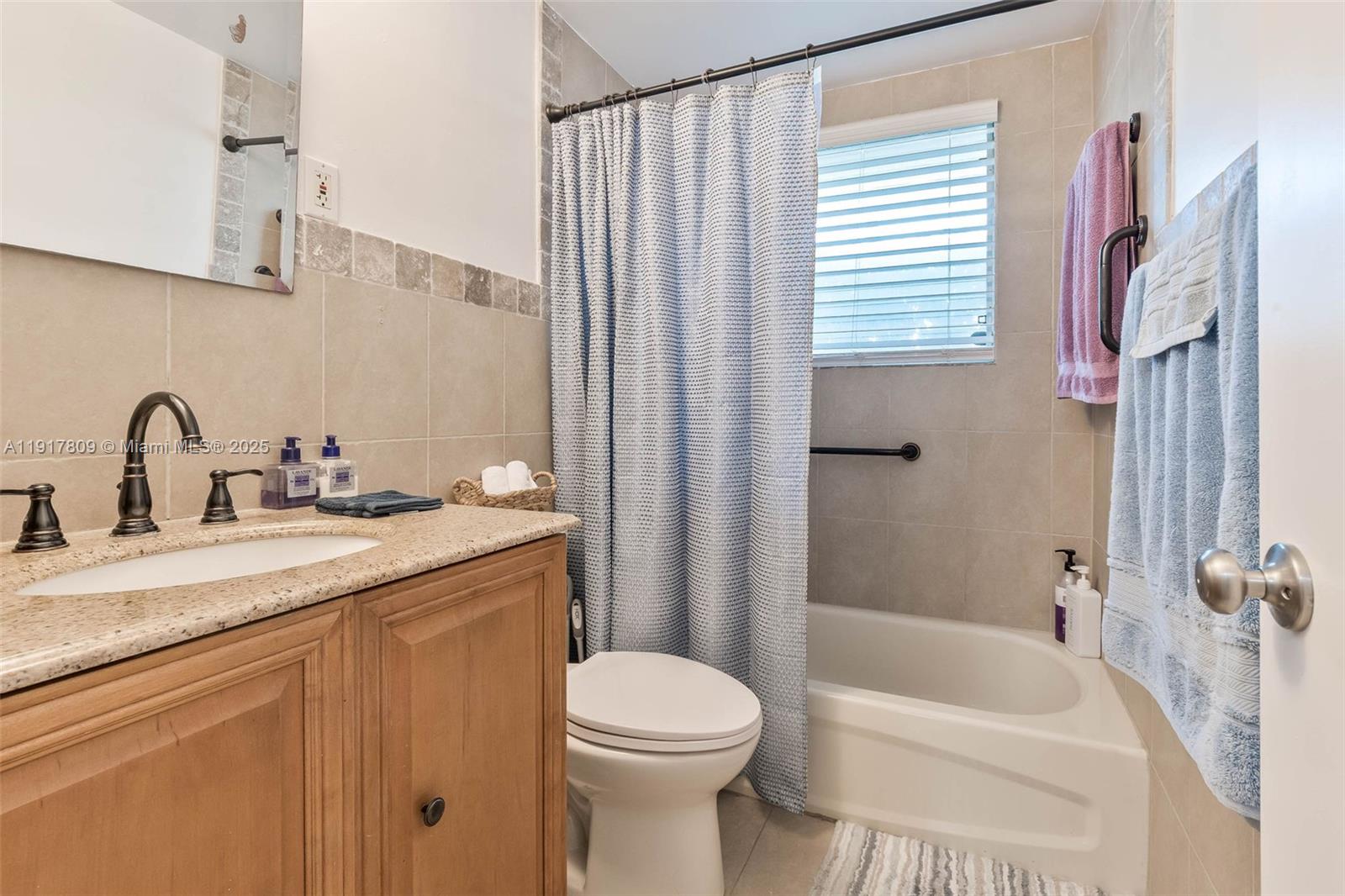20 Park Dr #2, Bal Harbour FL 33154