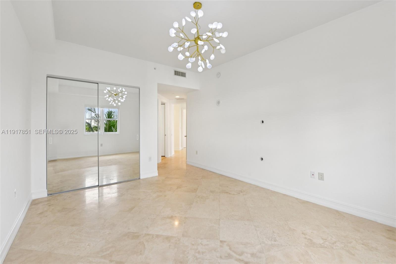 19900 E Country Club Dr #402, Aventura FL 33180