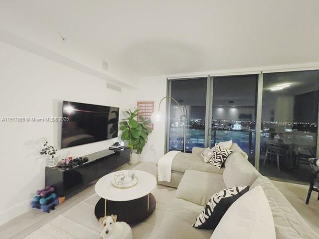 121 NE 34th St #1409, Miami FL 33137
