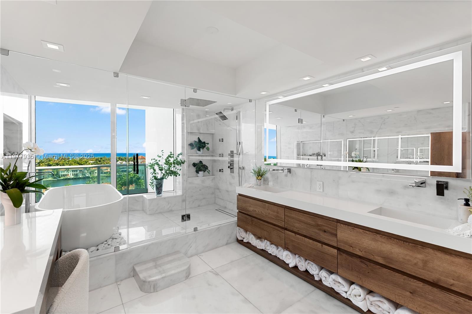 19955 NE 38th Ct #1103, Aventura FL 33180