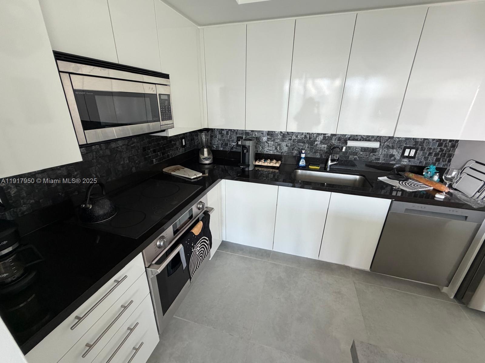 92 SW 3rd St #4804, Miami FL 33130