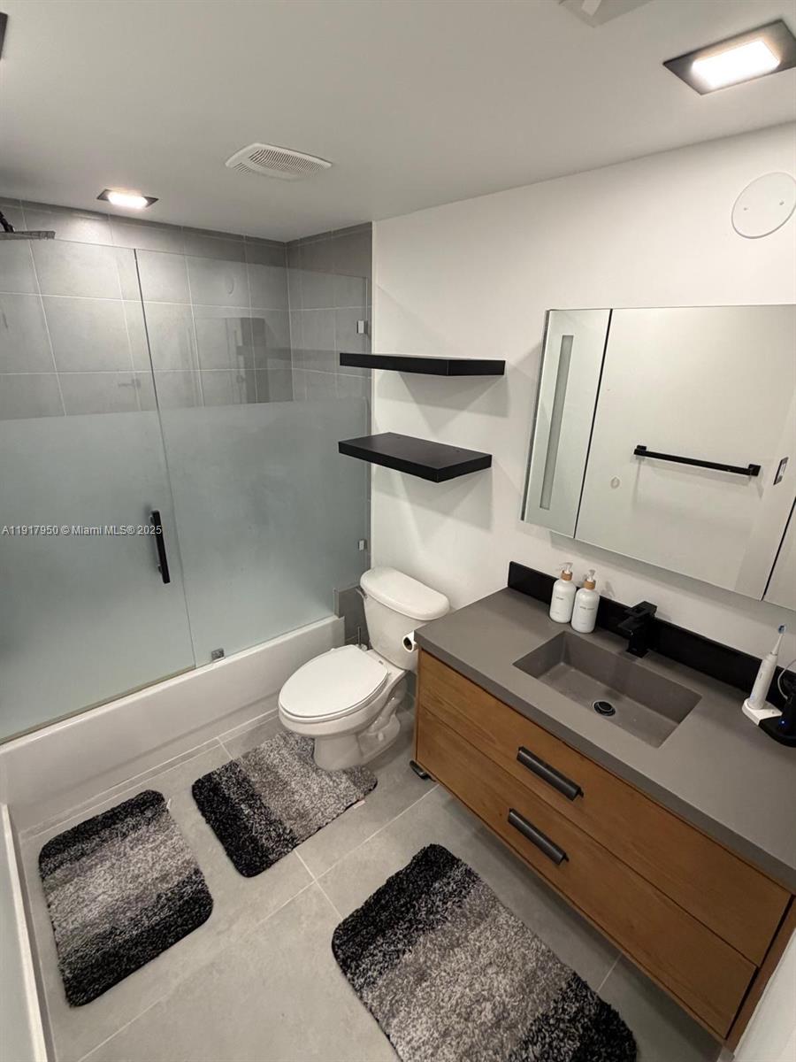 92 SW 3rd St #4804, Miami FL 33130