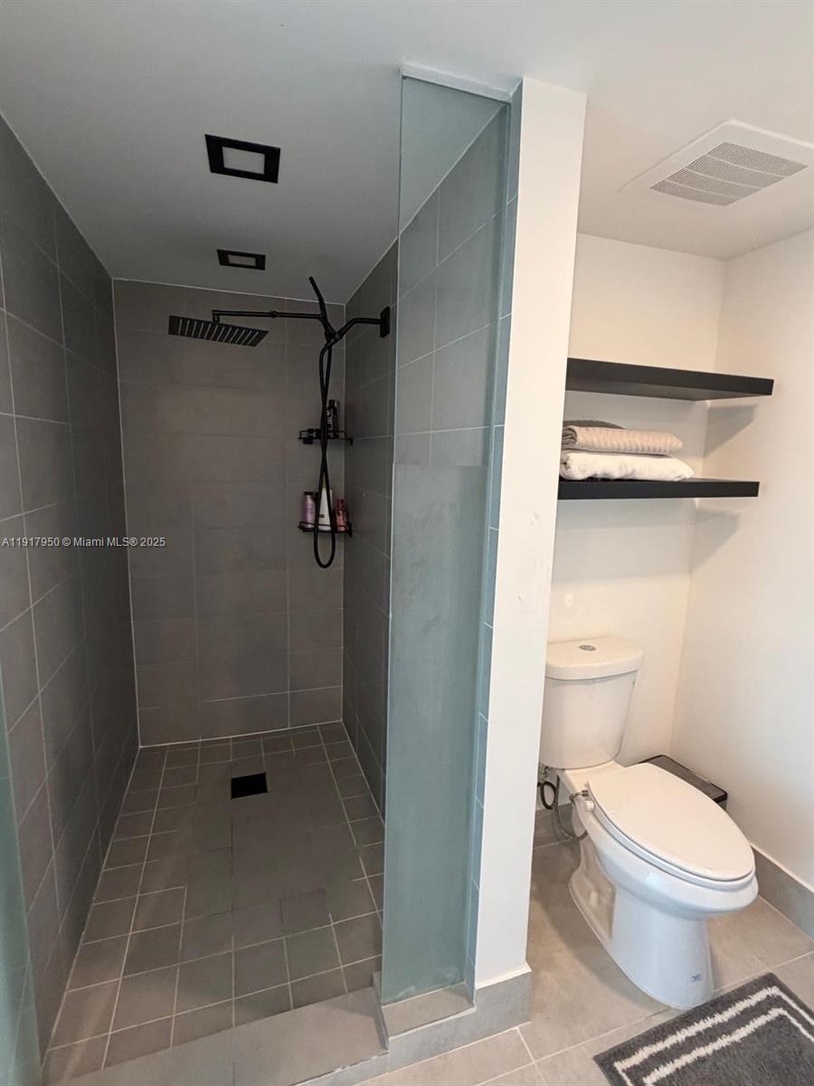 92 SW 3rd St #4804, Miami FL 33130