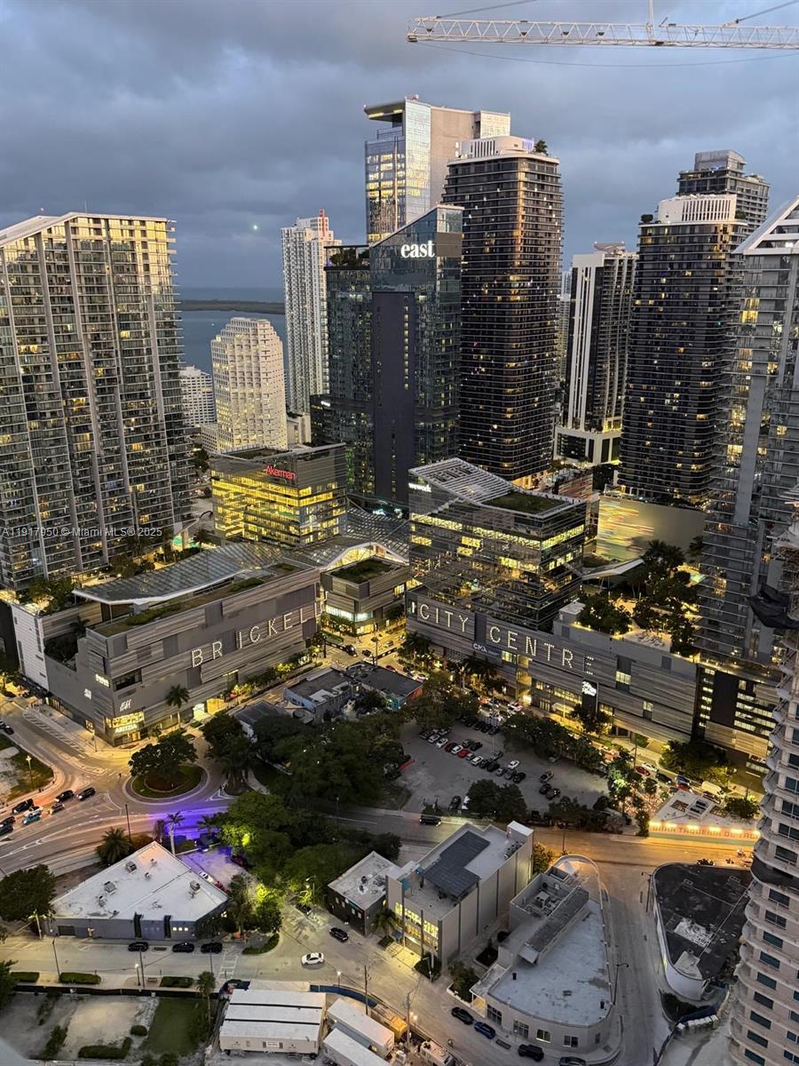 92 SW 3rd St #4804, Miami FL 33130