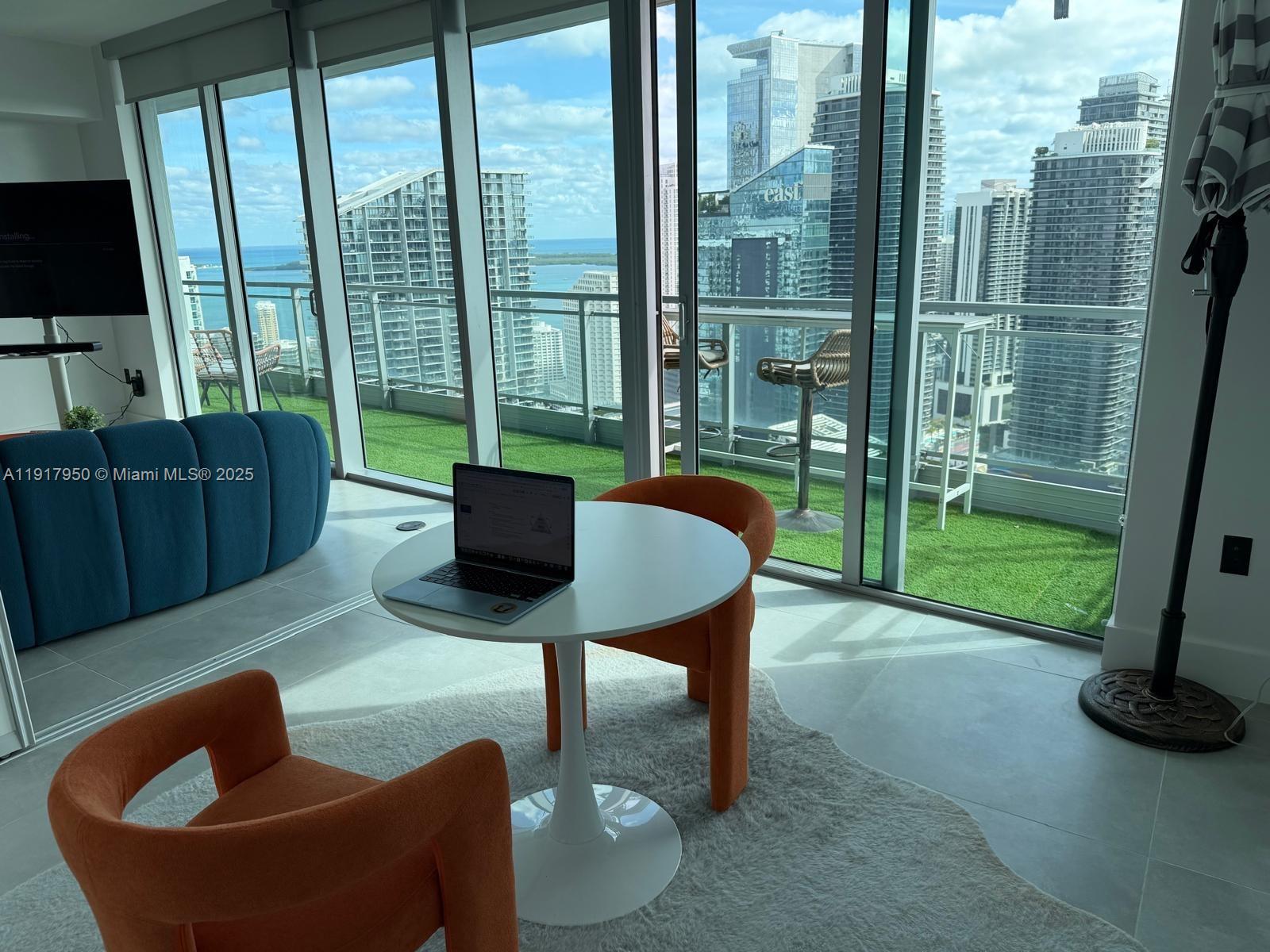 92 SW 3rd St #4804, Miami FL 33130