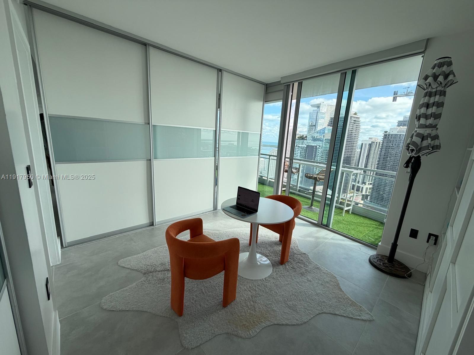 92 SW 3rd St #4804, Miami FL 33130