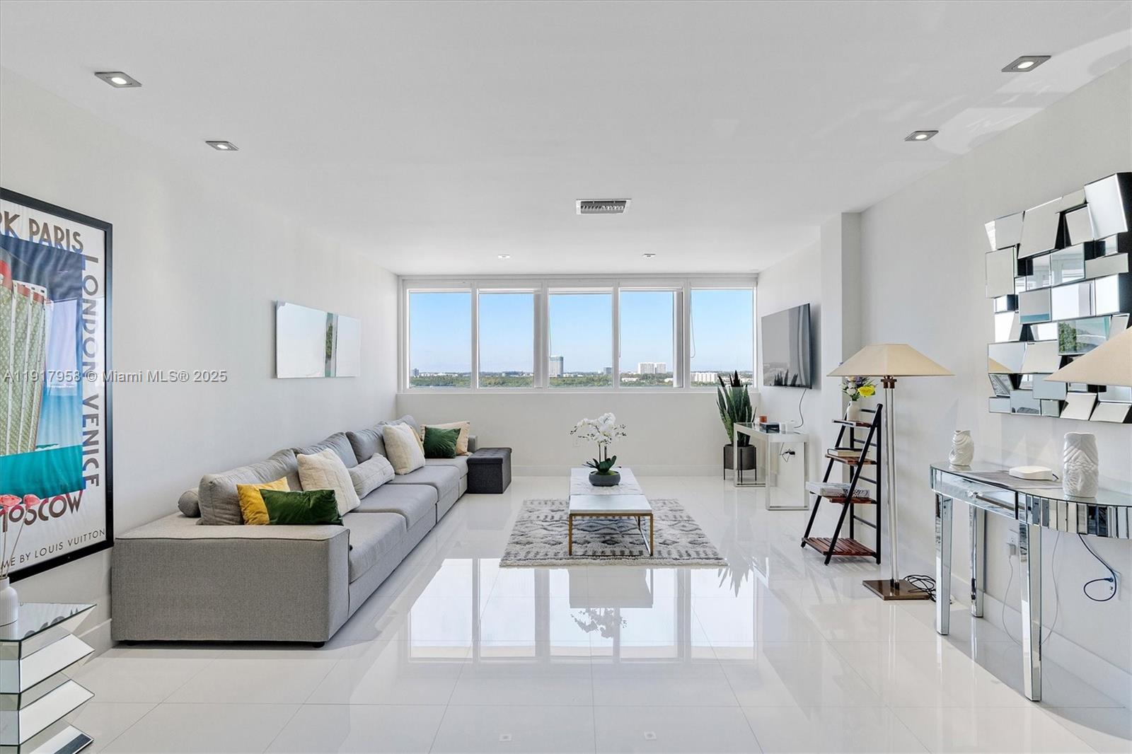 10275 Collins Ave #1523, Bal Harbour FL 33154