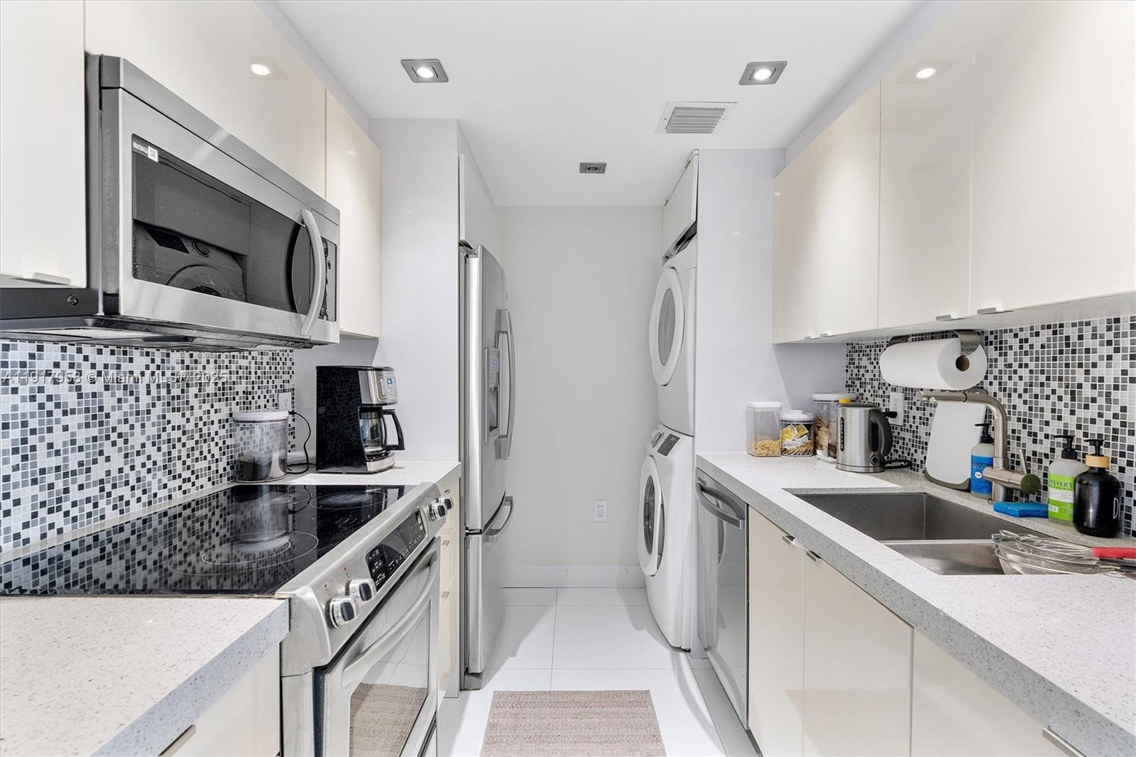 10275 Collins Ave #1523, Bal Harbour FL 33154