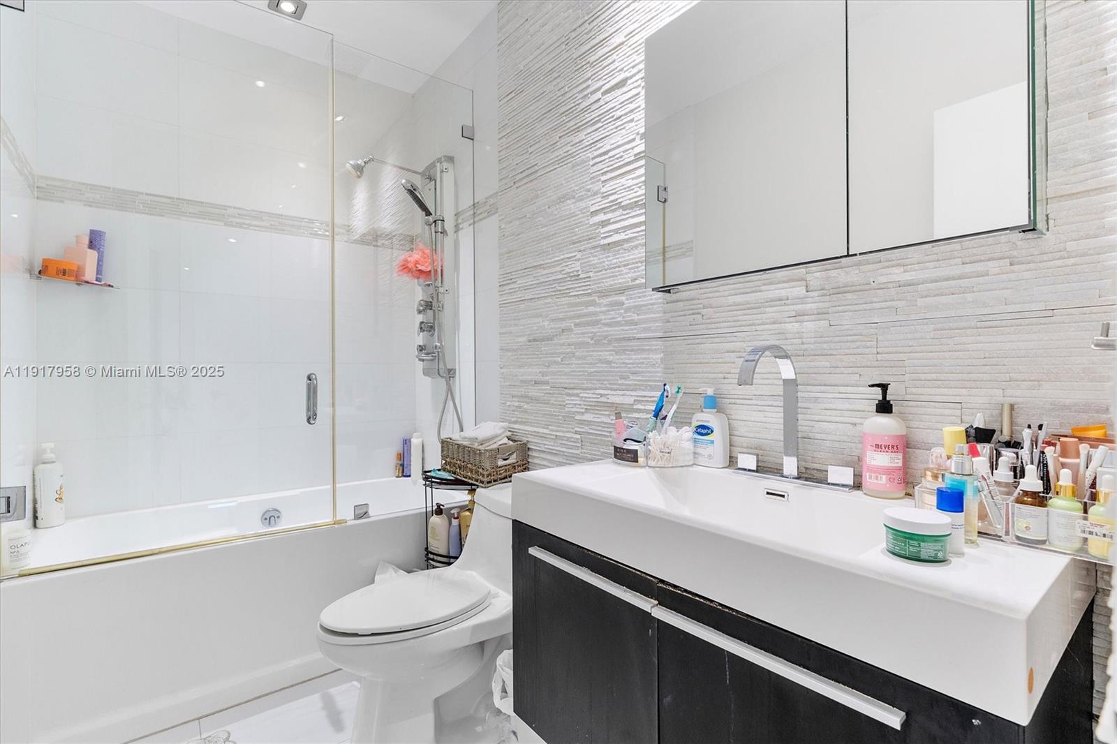 10275 Collins Ave #1523, Bal Harbour FL 33154