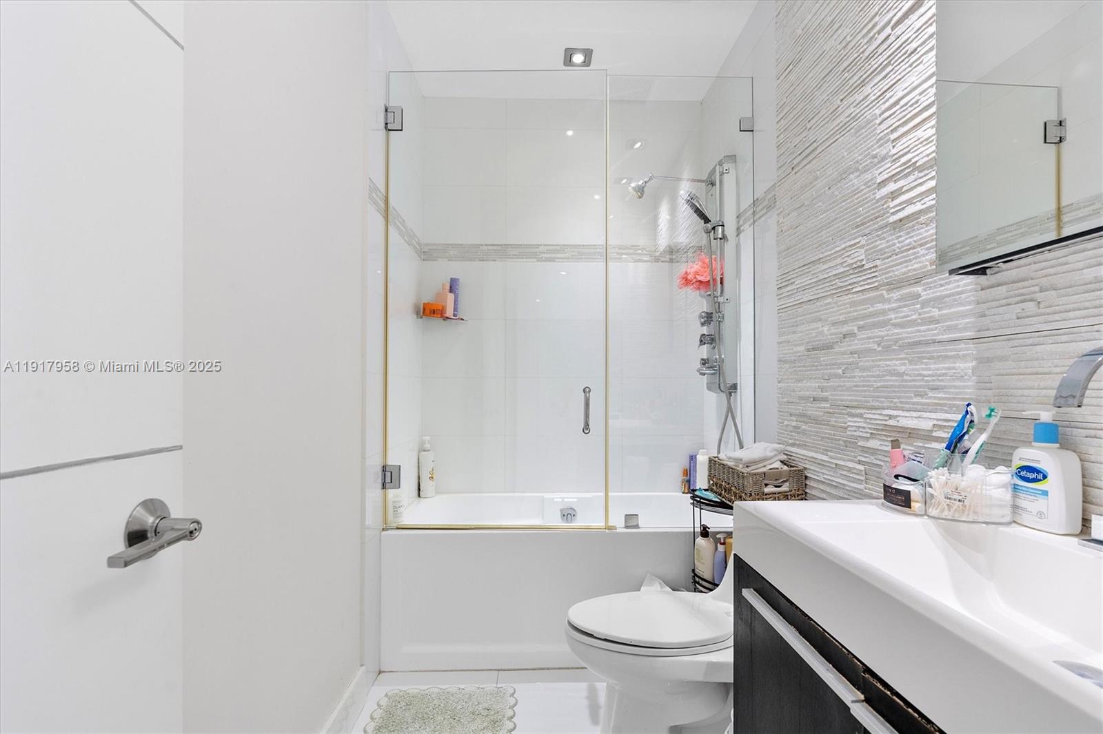 10275 Collins Ave #1523, Bal Harbour FL 33154