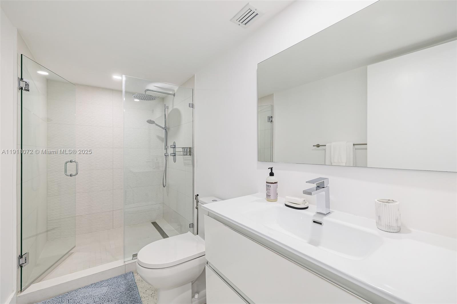 1865 Brickell Ave #A1911, Miami FL 33129