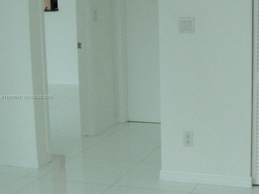 325 S Biscayne Blvd #921, Miami FL 33131