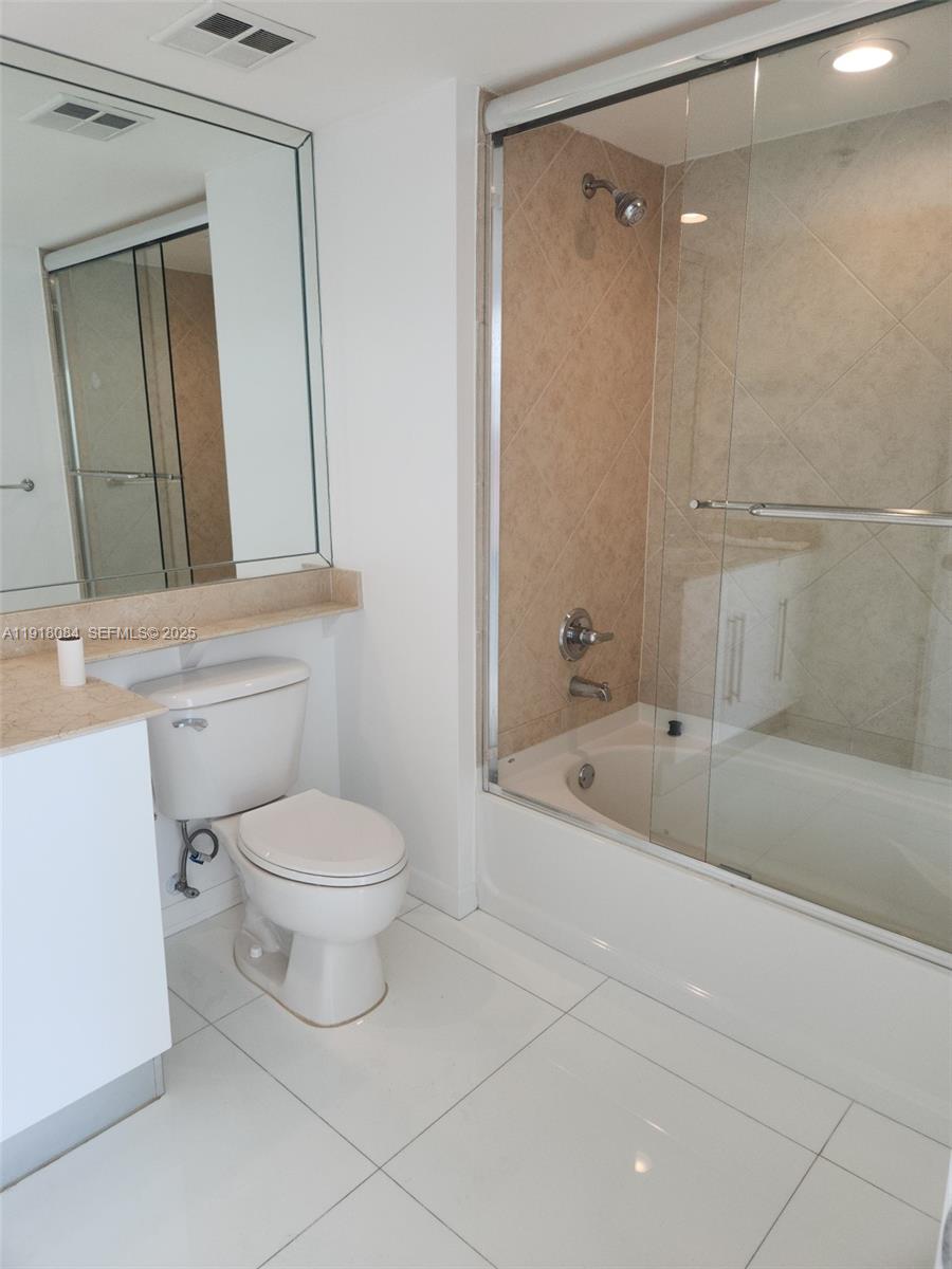 325 S Biscayne Blvd #921, Miami FL 33131