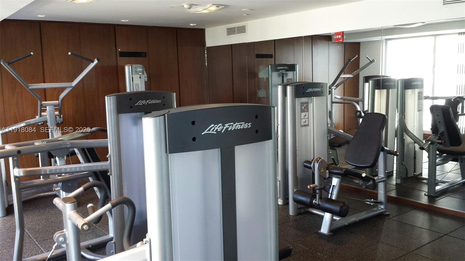 325 S Biscayne Blvd #921, Miami FL 33131
