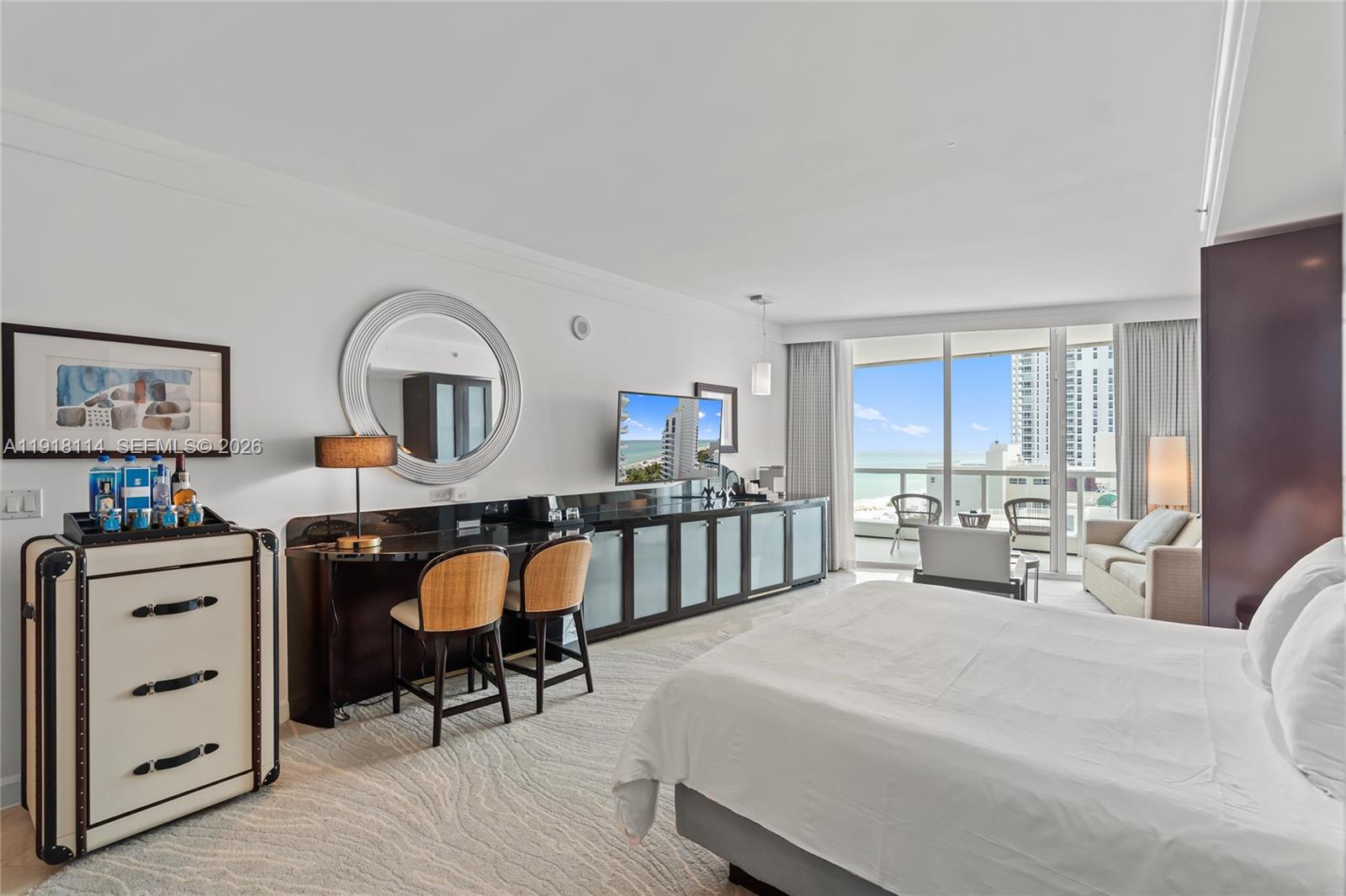 4391 Collins Ave #1118, Miami Beach FL 33140