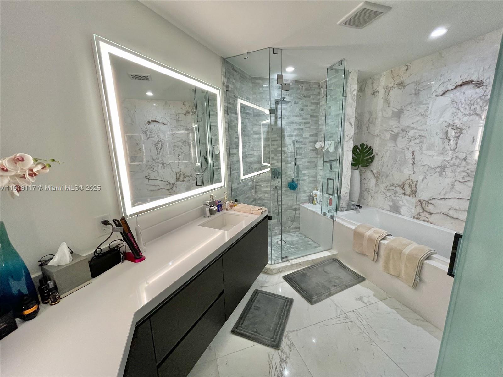 851 NE 1st Ave #2605, Miami FL 33132
