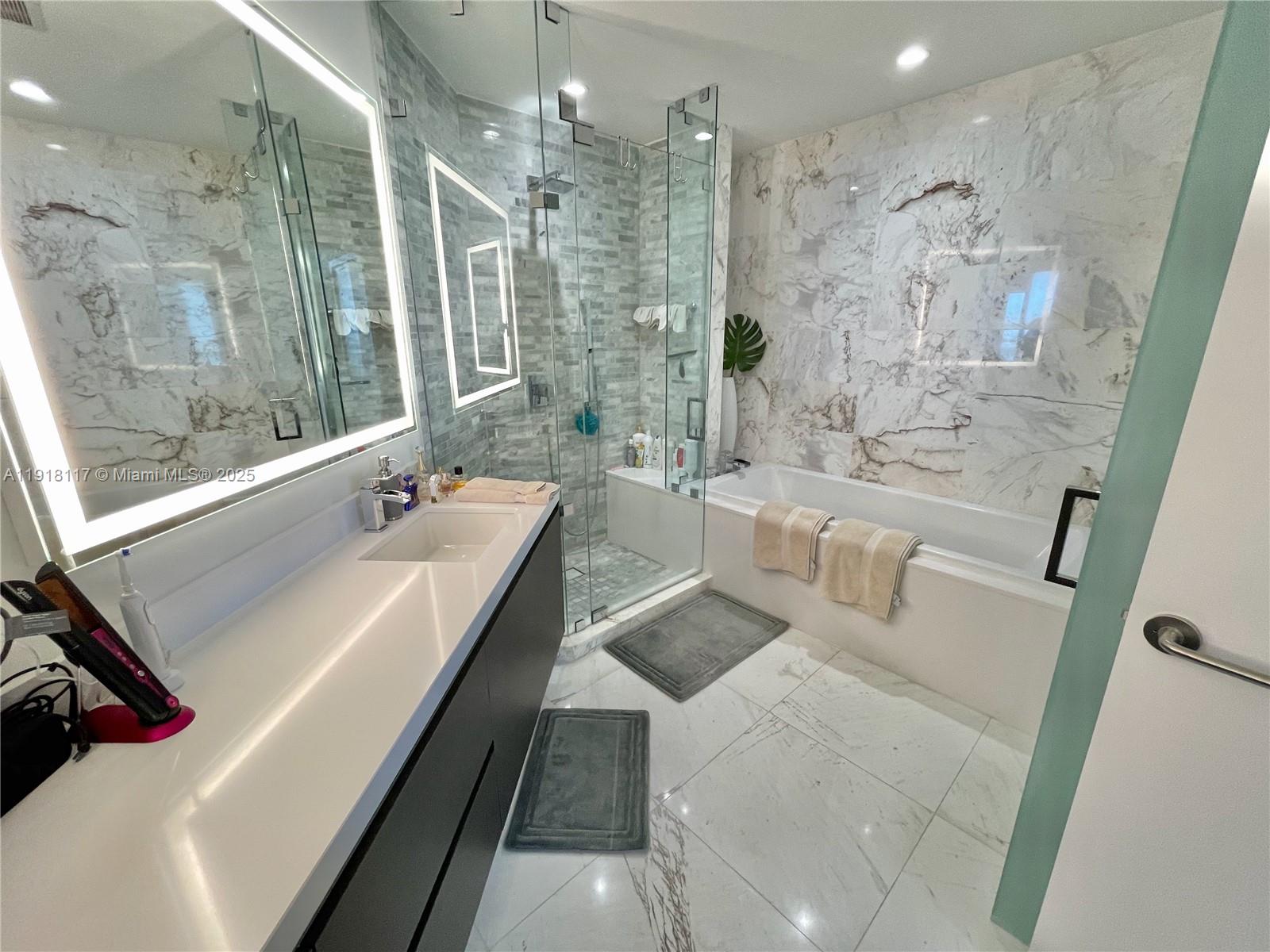 851 NE 1st Ave #2605, Miami FL 33132