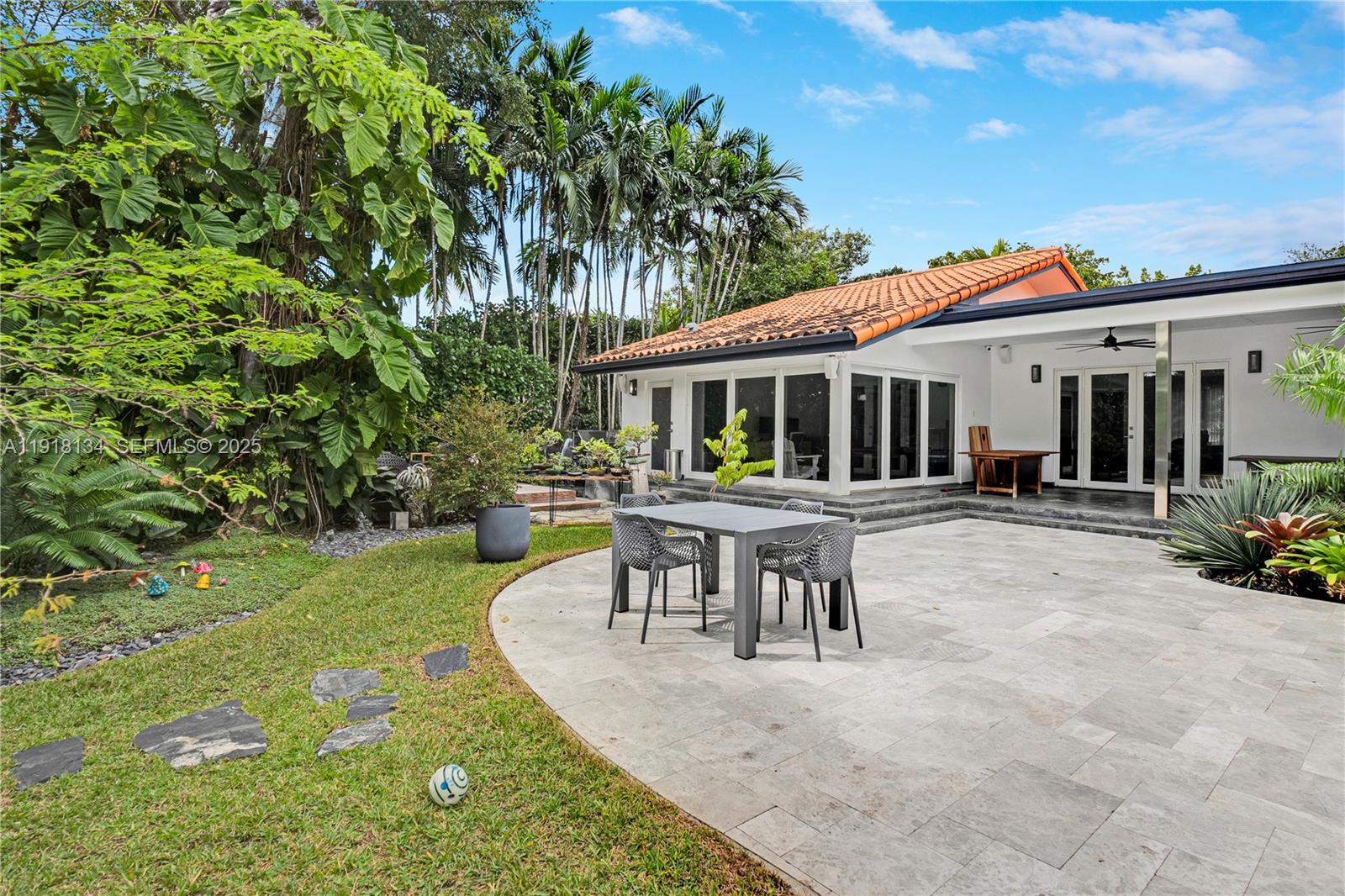 259 E Shore Dr, Miami FL 33133