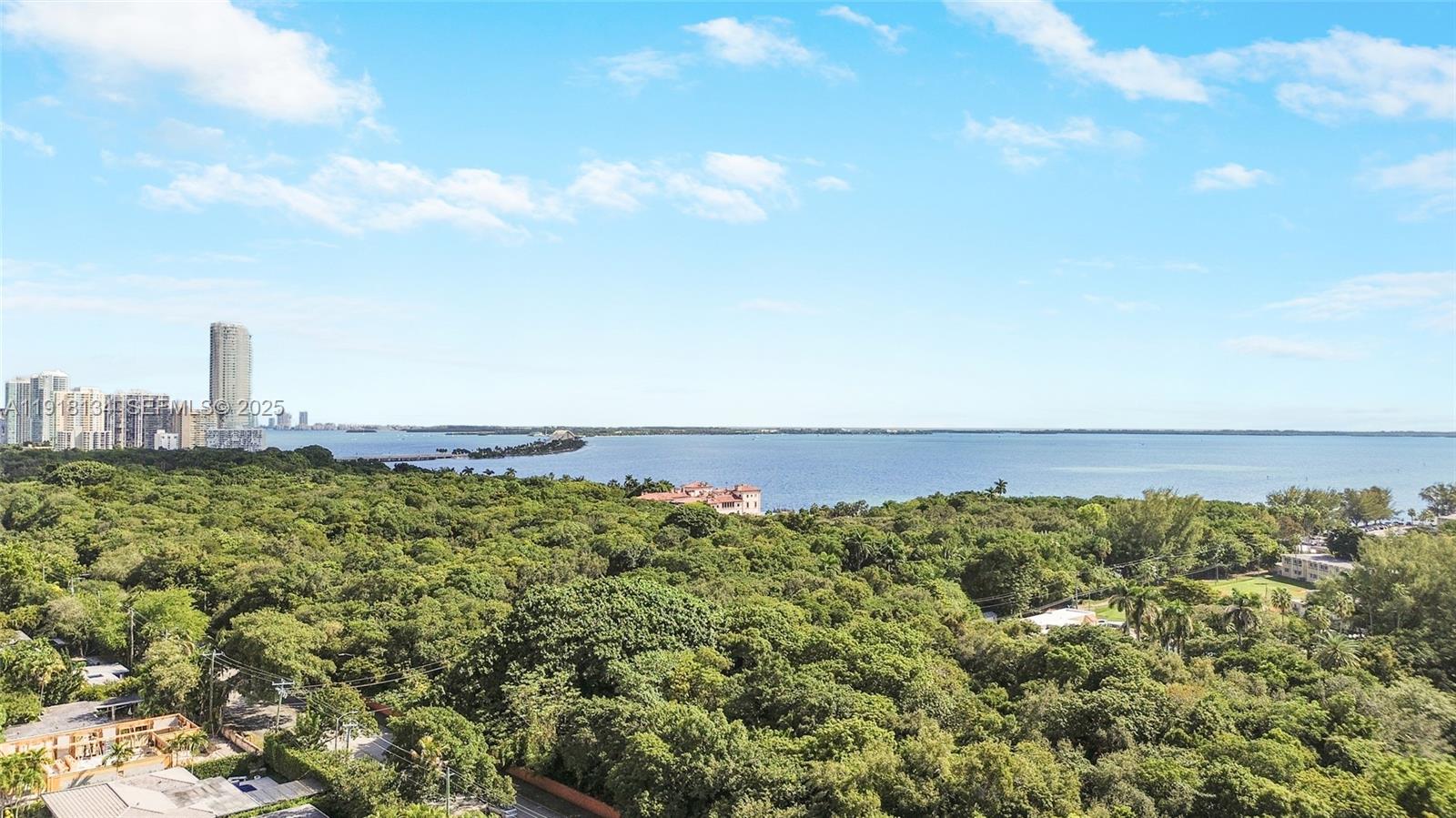 259 E Shore Dr, Miami FL 33133