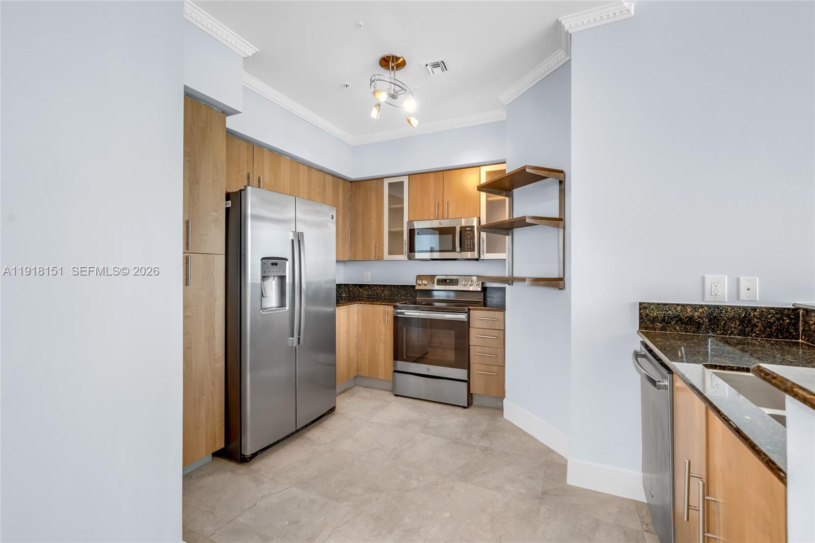 7900 Harbor Island Dr #PH8, North Bay Village FL 33141