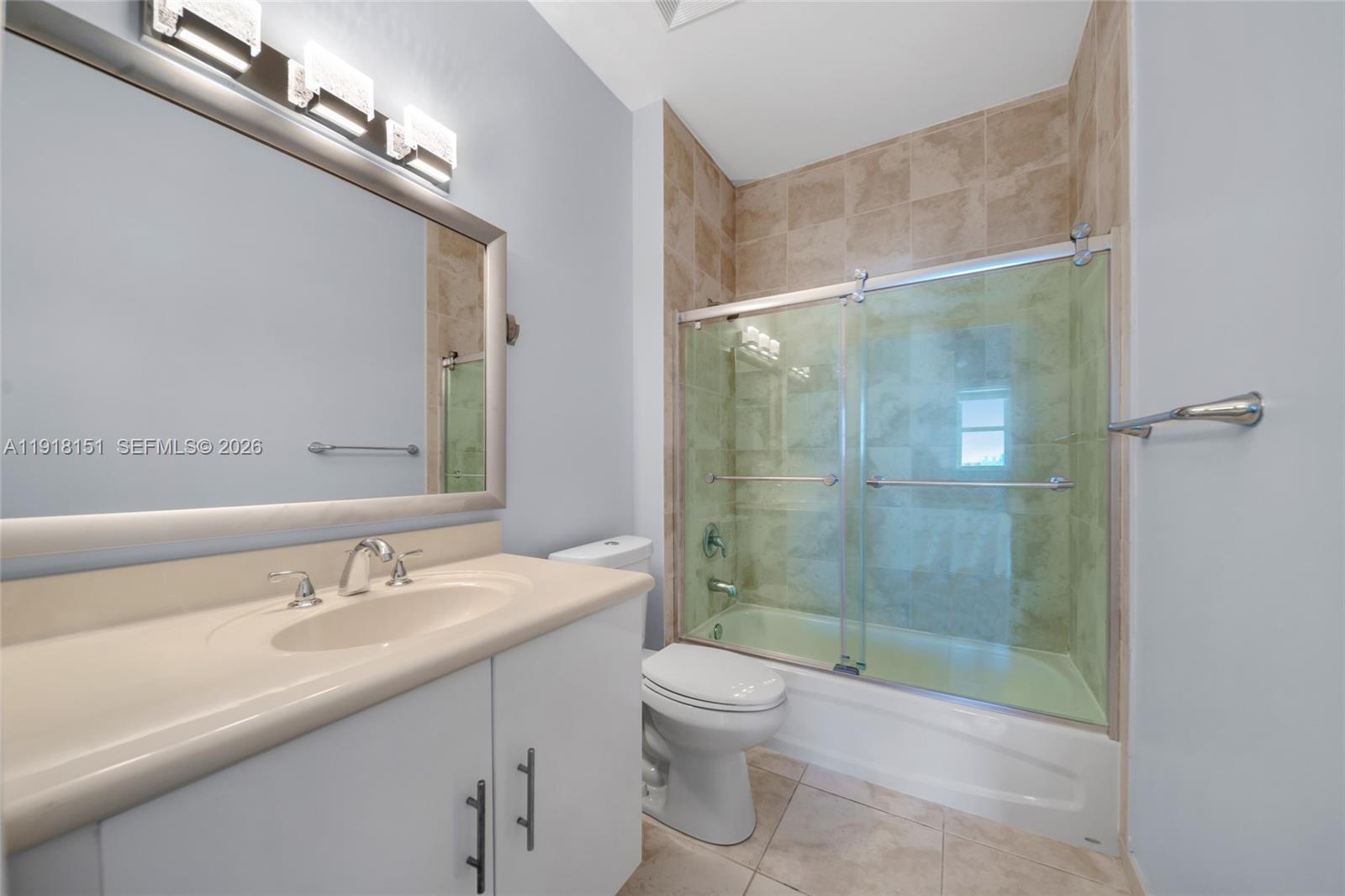 7900 Harbor Island Dr #PH8, North Bay Village FL 33141