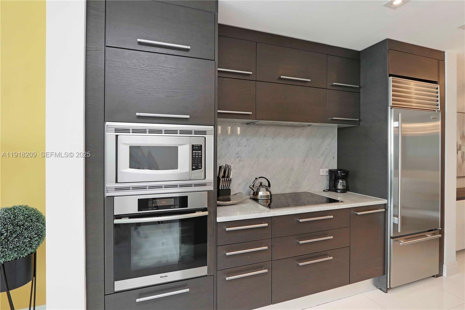 900 Biscayne Blvd #2508, Miami FL 33132
