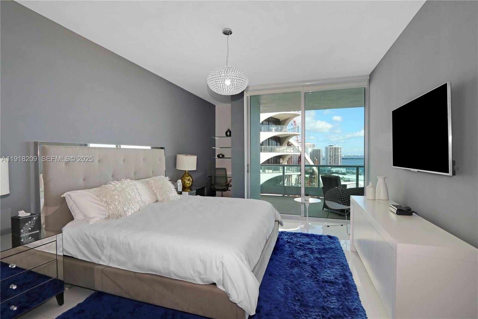 900 Biscayne Blvd #2508, Miami FL 33132