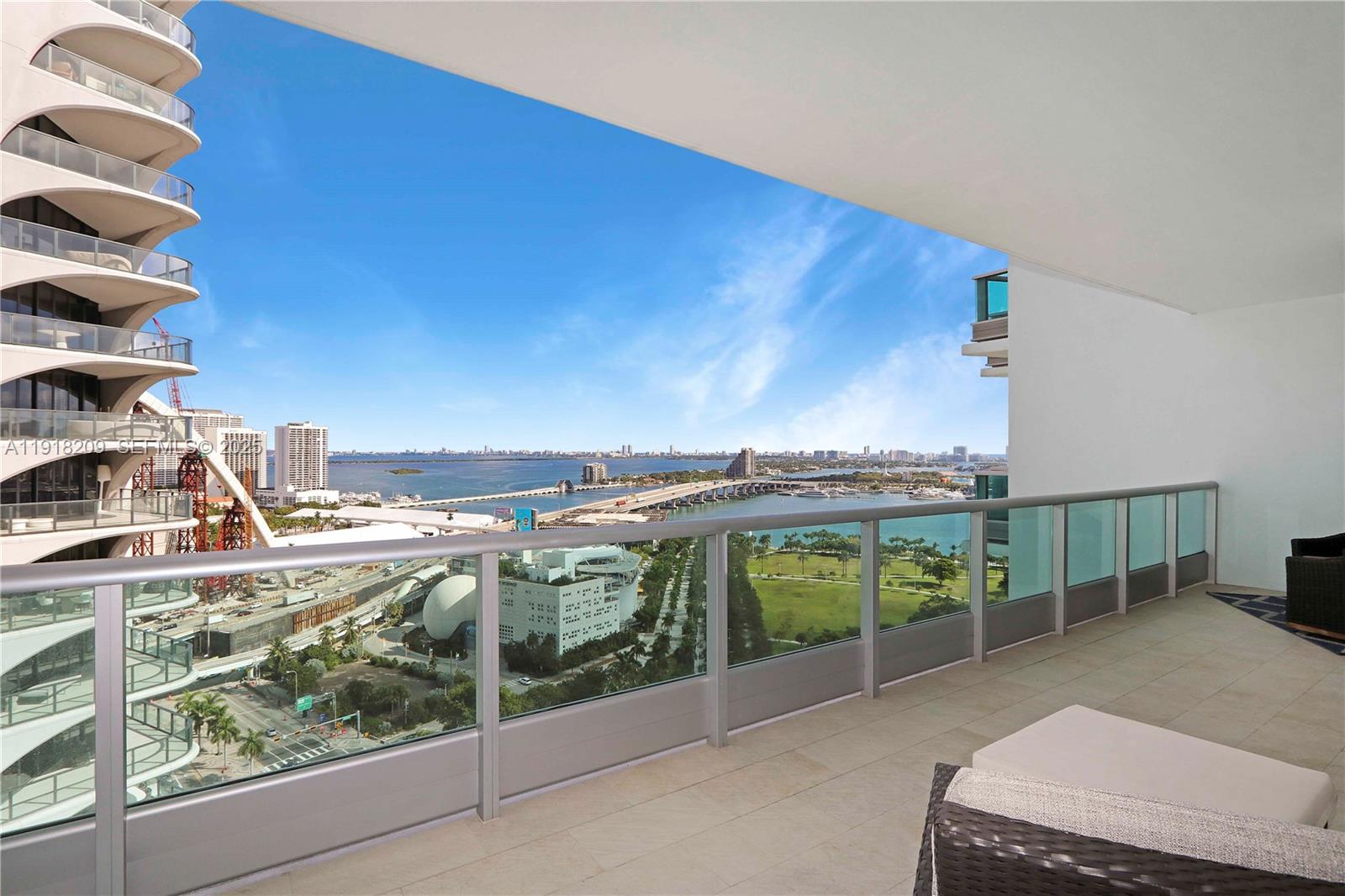 900 Biscayne Blvd #2508, Miami FL 33132