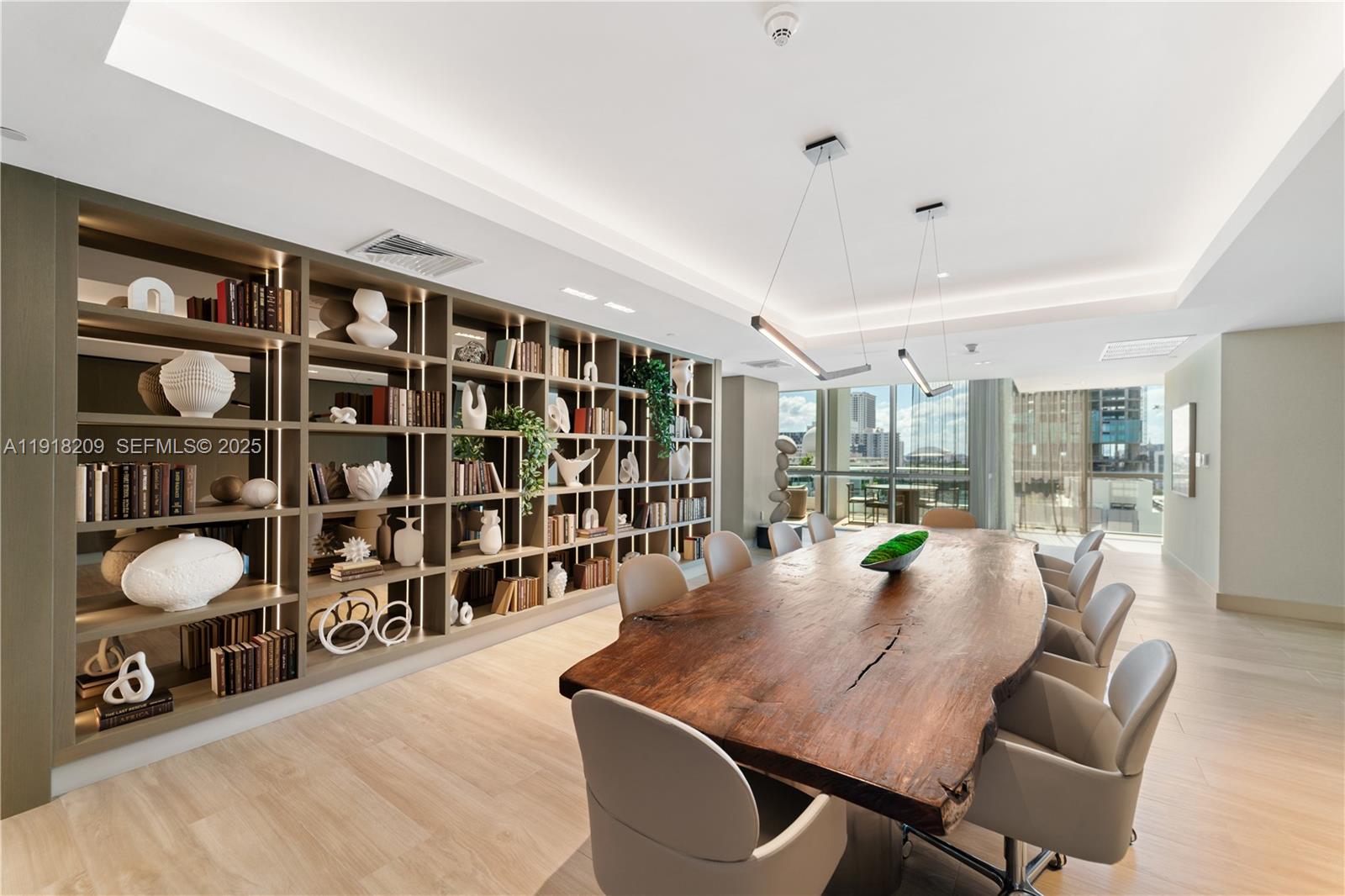 900 Biscayne Blvd #2508, Miami FL 33132