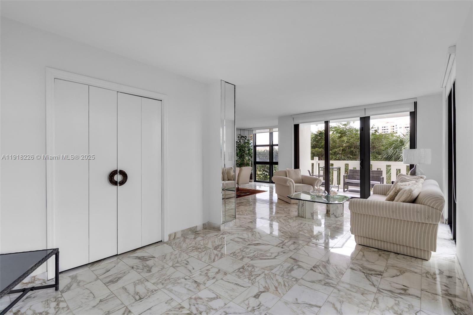 1121 Crandon Blvd #E302, Key Biscayne FL 33149