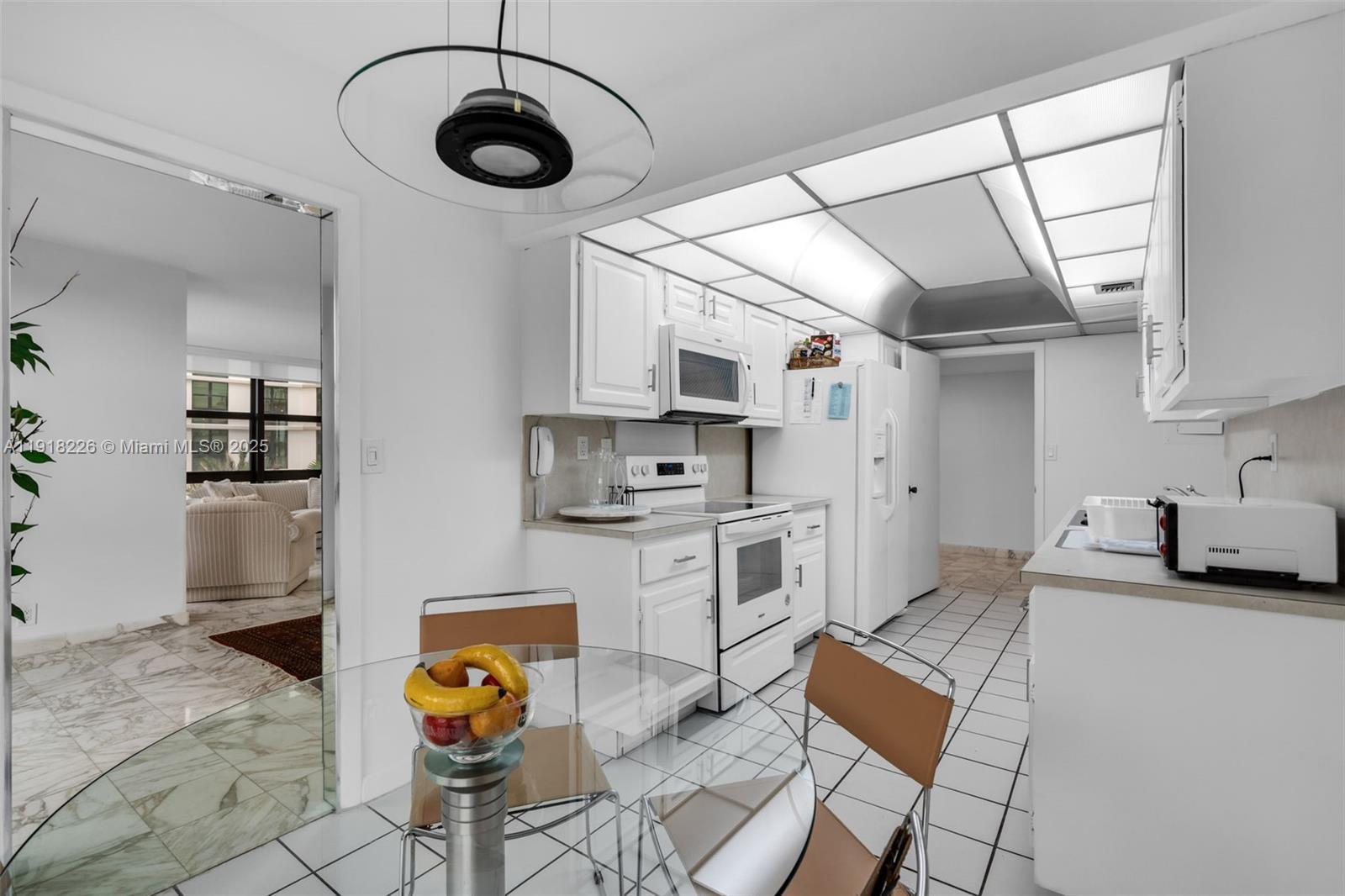 1121 Crandon Blvd #E302, Key Biscayne FL 33149