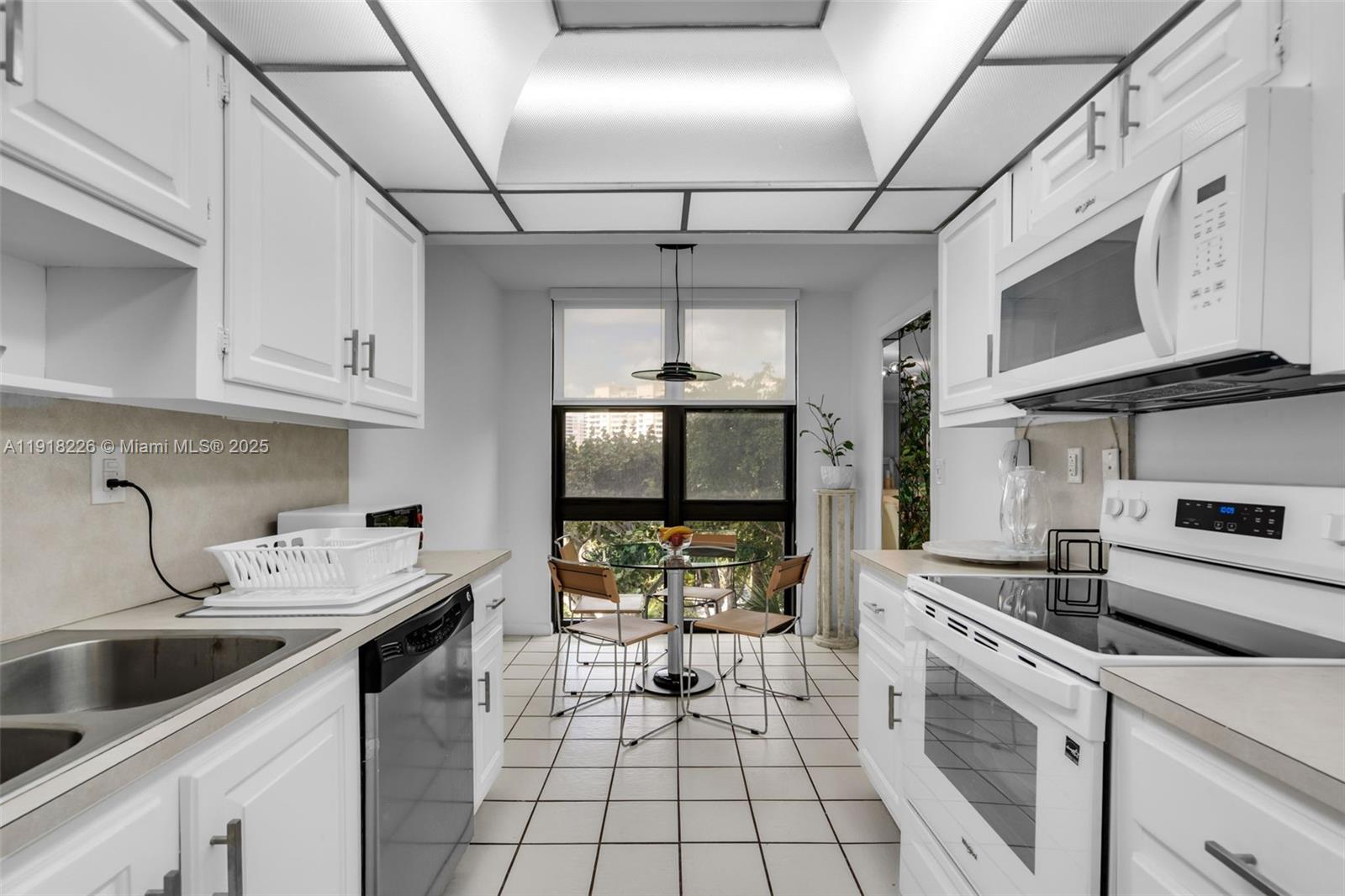 1121 Crandon Blvd #E302, Key Biscayne FL 33149